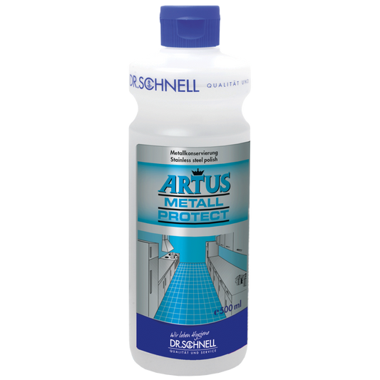 Weiße 500-ml-Kunststoffflasche mit blauem Verschluss von Dr. Schnell ARTUS METALL PROTECT, einem gebrauchsfertigen Oberflächen-Metallschutzmittel für die Gebäudereinigung der DR.SCHNELL GmbH & Co. KGaA; das Etikett zeigt eine illustrierte Küche mit glänzenden Metalloberflächen.
