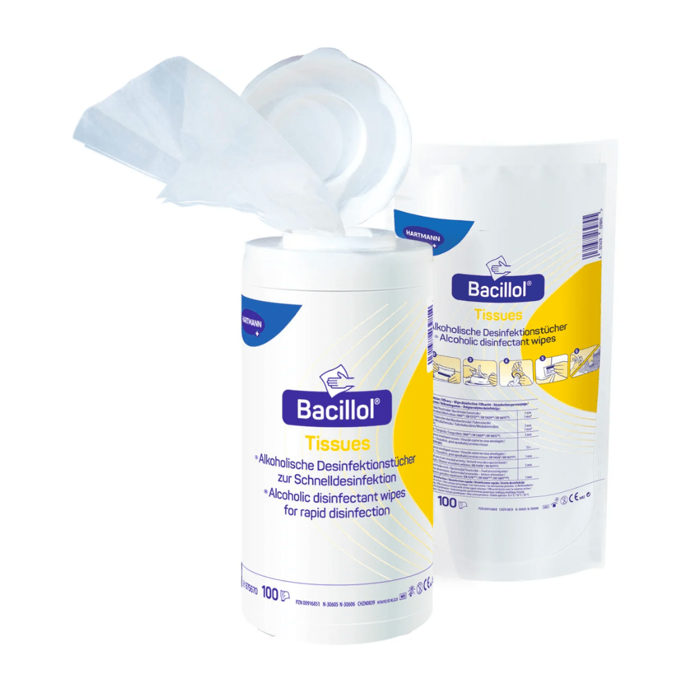 Un flacon de lingettes désinfectantes alcoolisées BODE Bacillol® AF, dont le couvercle est ouvert et d'où une lingette a été partiellement retirée, à côté de l'emballage du produit indiquant le mode d'emploi et le contenu. Nom de marque : Paul Hartmann AG
