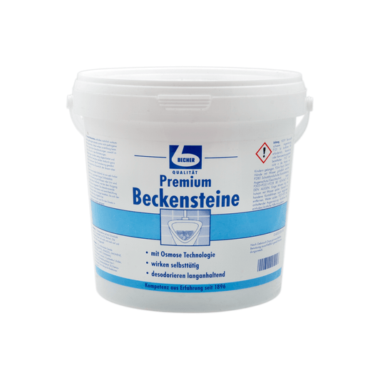 Ein weißer Kunststoffbecher der Dr. Becher GmbH mit der Aufschrift "Dr. Becher Beckensteine Premium - 1 kg", mit blauem und weißem Text über die Reinigung von Urinalen mit Mikroorganismen und Sicherheitssymbolen, auf weißem Hintergrund.