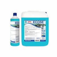 Pictured are two Arcora ECOSE ALCOHOL-BASED GLOSS CLEANER WITH FRESH SCENT containers from Arcora International GmbH: a 1-liter bottle with a blue cap (left) and a 10-liter jug with a white cap (right), both featuring a blue-and-white label promoting streak-free cleaning.