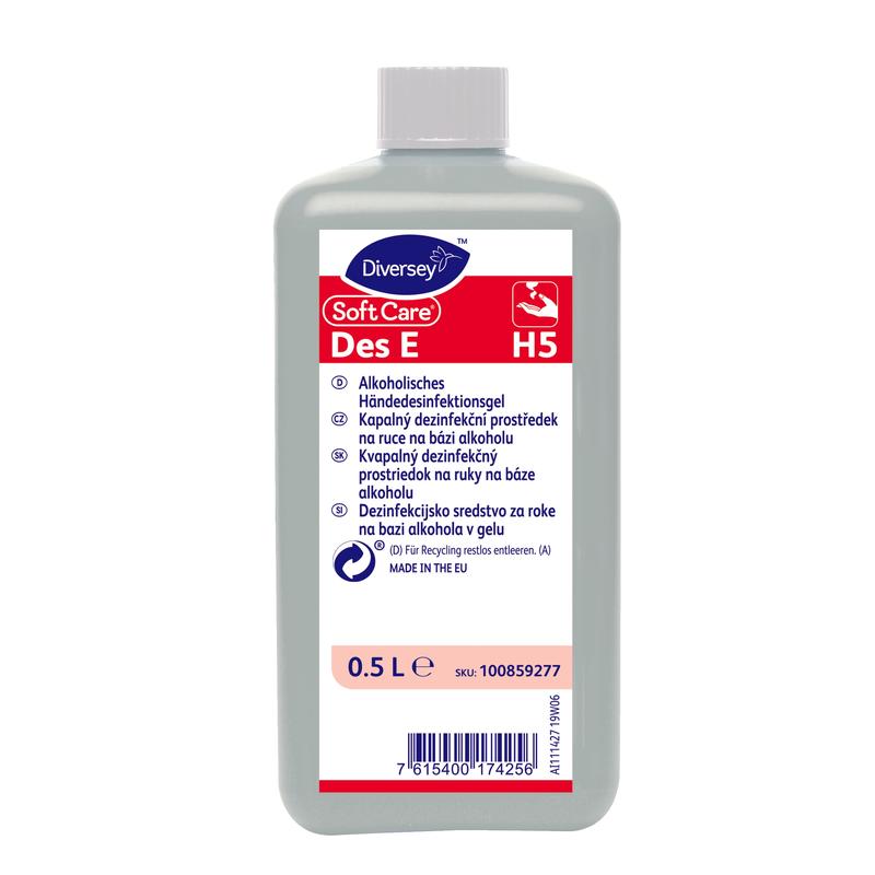 Une bouteille de 500 ml de Diversey Deutschland GmbH & Co. OHG Soft Care Des E, désinfectant pour les mains en gel répertorié par le VAH, avec une étiquette multilingue en bleu, rouge et blanc contenant des instructions et des informations.