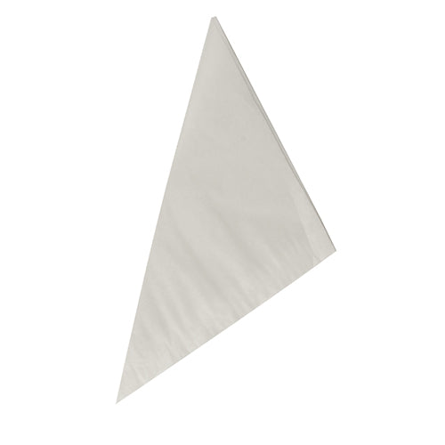 Les PAPSTAR 1000 cornets de la PAPSTAR GmbH sont des serviettes en cellulose blanches, soigneusement pliées en triangles aux bords nets et présentées sur un fond blanc simple pour une touche écologique.