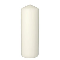 La candela a cilindro Starpak con durata di combustione extra lunga (Ø 70 mm, 200 mm) è una candela bianca semplice e inodore con la punta arrotondata, ideale per decorare il soggiorno e per un uso prolungato.
