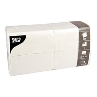 Eine versiegelte Klarsichtpackung enthält 500 weiße PAPSTAR Servietten 1-lagig, 33x33 cm, 1/8-Falz von PAPSTAR GmbH. Das Etikett zeigt Größe, Menge und FSC zertifiziert.