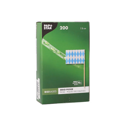 Eine grüne Schachtel der PAPSTAR GmbH mit der Aufschrift „PAPSTAR 200 Deko-Picker 8 cm“ enthält biobasierte Picker, jeweils mit einem blau-weißen Rauten-Fähnchen versehen – perfekt für die Fingerfood-Präsentation. Die Verpackung enthält mehrsprachige Produktdetails.