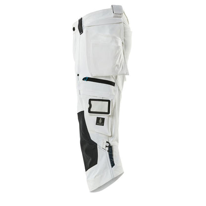 Three-quarter length trousers, hanging pockets, stretch three-quarter length trousers, white