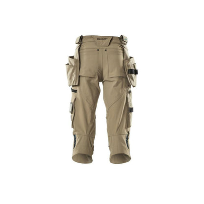 Three-quarter length trousers, hanging pockets, stretch three-quarter length trousers, light khaki