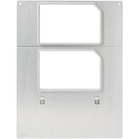 Un plateau argenté comportant deux découpes rectangulaires et des bords biseautés, conçu pour être utilisé avec la cassette DF15/25 pour barquettes Polardeli rPET de 300, 500 et 750 ml (2 barquettes) de la société Duni GmbH – idéal pour la présentation de produits alimentaires ou l'intégration de systèmes de présentation.