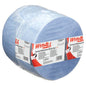 Un rouleau jumbo de papier essuie-tout bleu WypAll® L30 de Kimberly-Clark GmbH pour travaux de maintenance, extra large et long, emballé dans un film transparent avec informations produit, instructions d'application pour le nettoyage industriel et code-barres ; 1 rouleau x 1000 feuilles par carton.