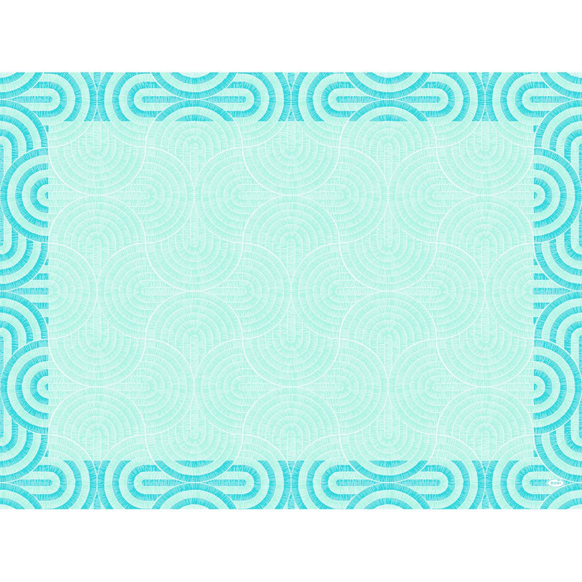 Les sets de table en papier Duni GmbH 30x40cm Breeze menthe bleue se distinguent par une surface centrale menthe bleue et une bordure géométrique avec des cercles bleus et turquoise récurrents, créant un look élégant, symétrique, inspiré de l'Art Déco. Paquet : 250 pièces.