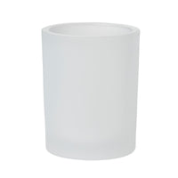 Le bougeoir Switch & Shine « Snowy » de Duni GmbH (100 x 80 mm, blanc givré) est un bougeoir en verre élégant, sobre et cylindrique, aux parois lisses, idéal pour les décorations hivernales, présenté ici sur fond blanc. Conditionnement : 1 pièce.