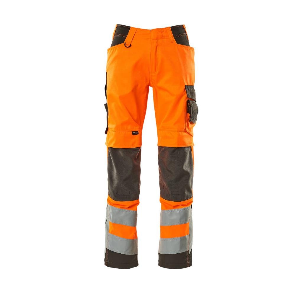 Trousers with knee pockets
