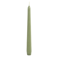 Un paquet de 50 bougies de table de 250 x 22 mm, de couleur vert pistache, de la marque Duni GmbH, chacune dotée d'une base légèrement plus large, est présenté debout sur un fond blanc : idéal pour une décoration de table élégante et pour apporter une touche de couleur subtile à n'importe quel intérieur.