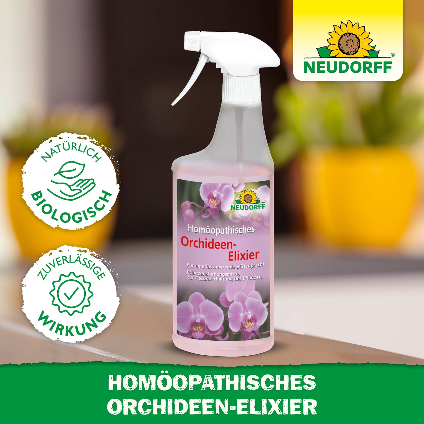 Eine Sprühflasche mit "Homöopathischem Orchideen-Elixier" aus dem Neudorff Shop, auf deren Etikett rosa Orchideen abgebildet sind. Der unscharfe Hintergrund zeigt gelbe Pflanzgefäße und grüne Pflanzen. Ein ideales Pflegemittel für Orchideen.