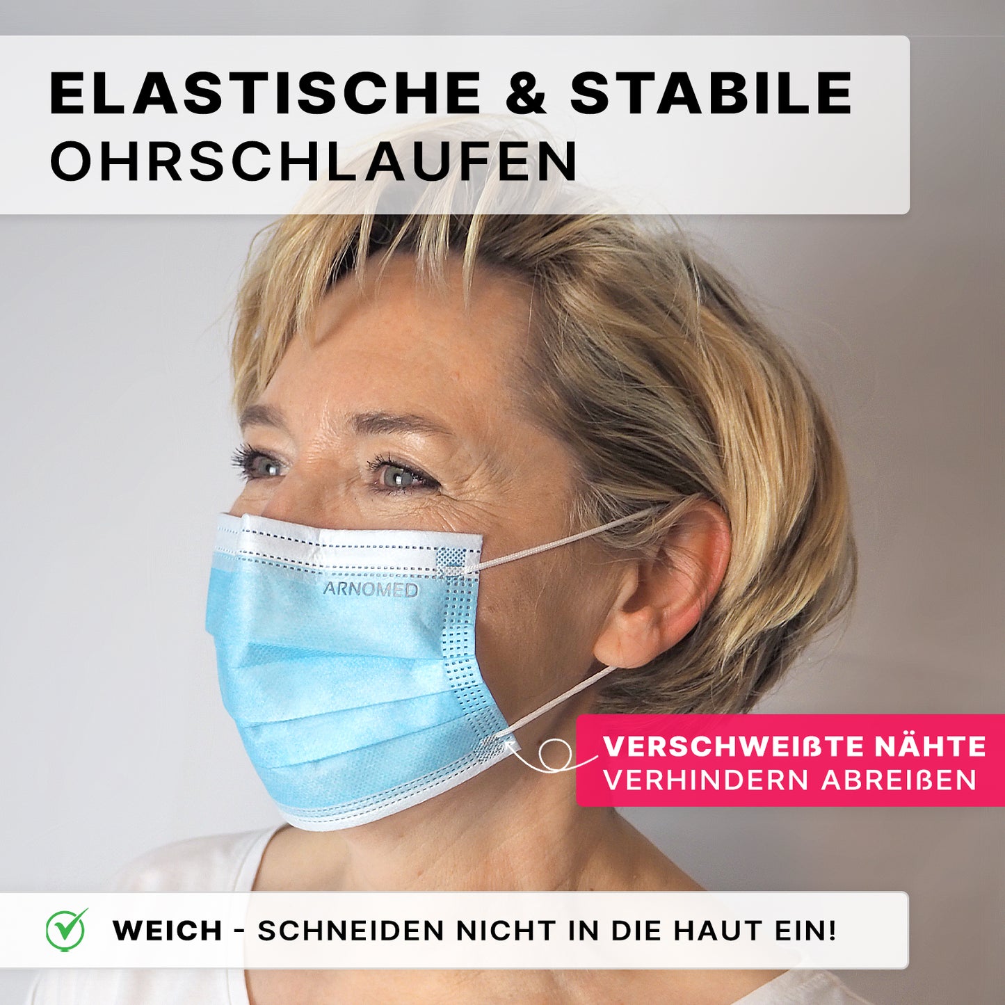 Eine Frau mit kurzen blonden Haaren trägt den blauen ARNOMED MUNDSCHUTZ TYP IIR OP-Mundschutz mit Gummibändern Typ IIR der ARNOWA GmbH; der deutsche Text hebt elastische Ohrschlaufen, verschweißte Nähte und hautfreundliches, weiches Material hervor.