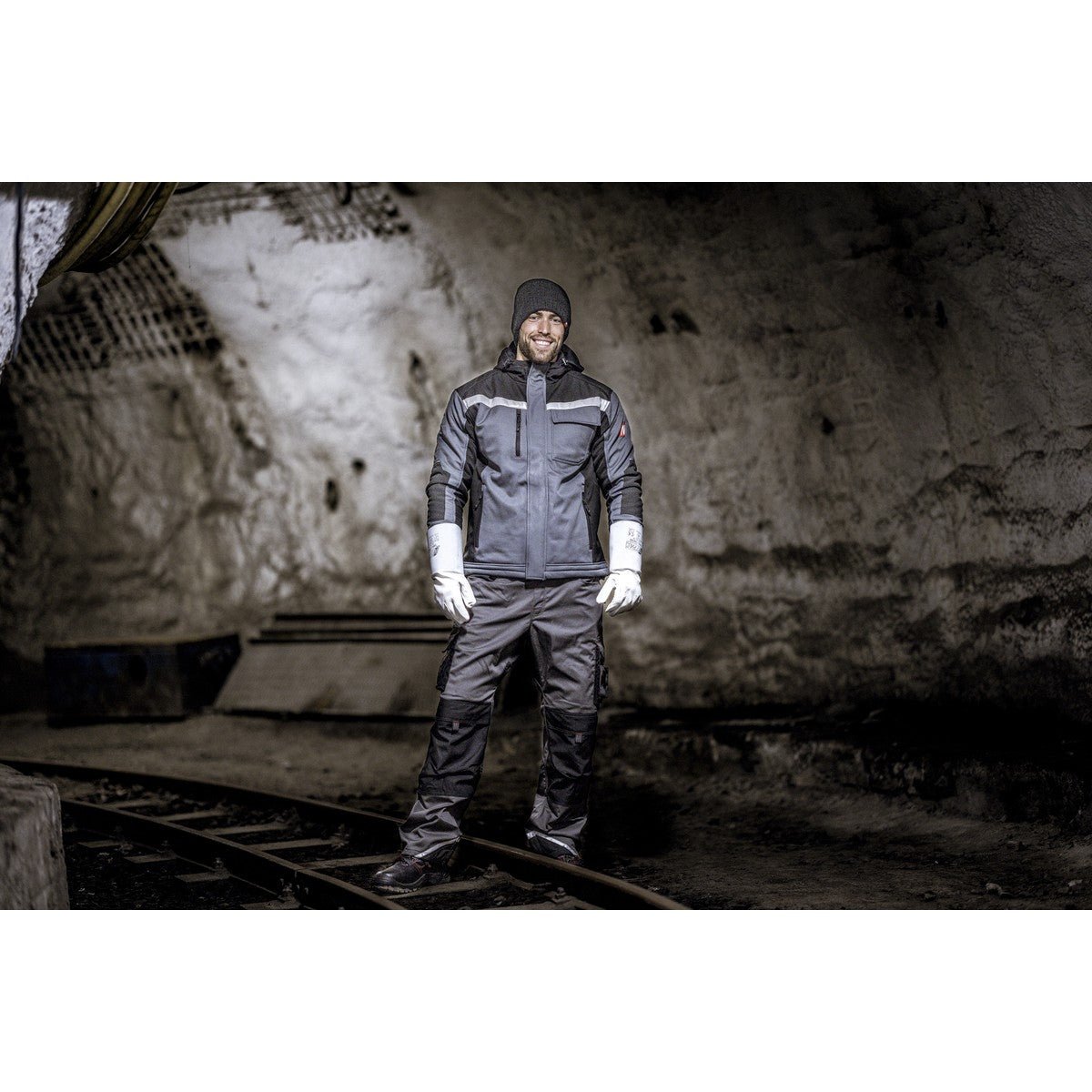 NITRAS BASIC STEP MID, S3 Sicherheitsstiefel, halbhoch, schwarz