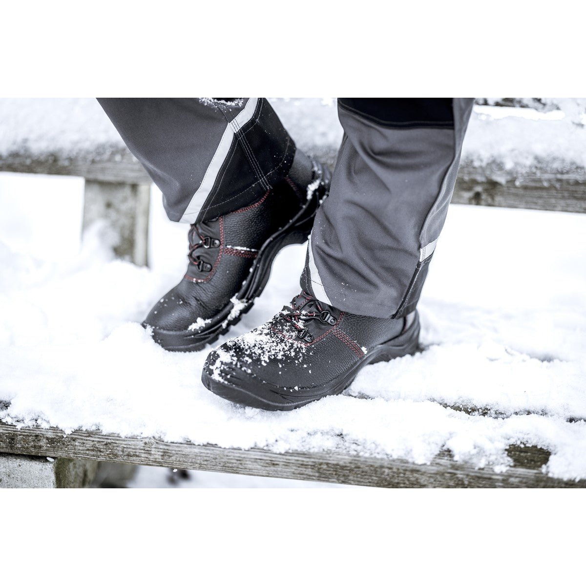 NITRAS BASIC STEP MID+ W, stivali invernali di sicurezza S3 CI, di media altezza, neri