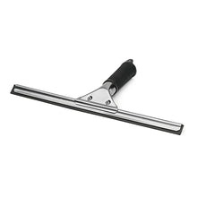 Der Nölle Profi Brush Fensterwischer Edelstahl von Nölle Profi Brush Bürsten- & Pinseltechnik e.K. mit schwarzer Gummilippe und Griff sorgt für streifenfreie Sauberkeit - auf weißem Hintergrund präsentiert.