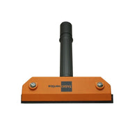 La buse TASKI vertica 20 cm de Diversey Deutschland GmbH & Co. OHG est une buse d'aspiration de couleur orange à manche noir, conçue pour le système vertica ; elle est idéale pour le nettoyage ou le raclage et est disponible en paquet individuel (1 pièce).