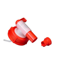 Le bec verseur de Diversey Deutschland GmbH & Co. OHG est un bec verseur manuel rouge et blanc destiné aux bidons de 10 l, doté d'un couvercle amovible et d'un levier permettant de verser facilement le liquide. Le lot contient 1 pièce.