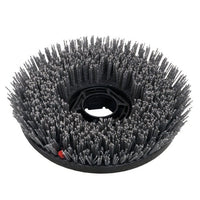 La brosse à récurer abrasive (33 cm) de Diversey Deutschland GmbH & Co. OHG est une brosse ronde et noire dotée de poils rigides et d'un support central en plastique, conçue pour le modèle swingo 1650 afin de nettoyer les sols durs. Vendue en paquet de 1 pièce.