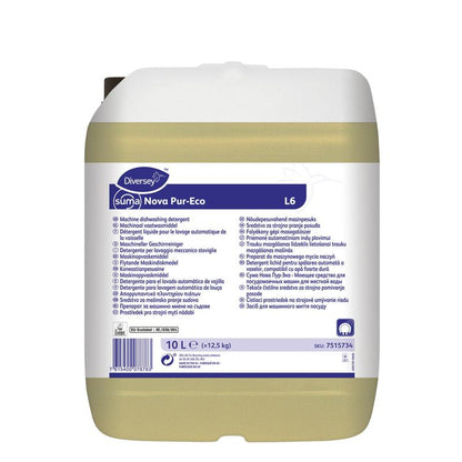 Ein 10-Liter-Kunststoffbehälter Suma Nova Pur-Eco L6 Geschirrreiniger, flüssig von Diversey Deutschland GmbH & Co. OHG, mit weißem Deckel und mehrsprachigem Etikett für die Verwendung in gewerblichen Spülmaschinen.