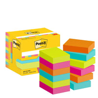 Une boîte jaune de Post-it® Notes (3M Deutschland GmbH, collection Poptimistic, 38 x 51 mm, 100 feuilles par bloc, 12 blocs par paquet) se trouve à côté de piles de notes autocollantes carrées aux couleurs vives : jaune, rose, bleu, orange et vert.