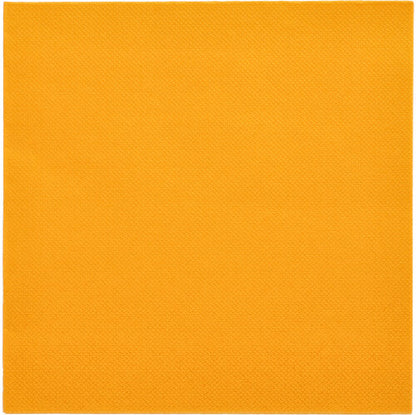 Ein flacher, rechteckiger Bogen PAPSTAR 50 Servietten "ROYAL Collection" 1/4-Falz 40 x 40 cm in terracotta von PAPSTAR GmbH, der hochwertigen Papierservietten ähnelt, fotografiert vor einem schlichten Hintergrund.