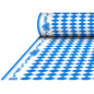 La nappe PAPSTAR Airlaid, Bleu Bavarois (25 m x 1,18 m), présente un motif en losanges bleu et blanc avec des bordures de cœurs et de fleurs bleus ; livrée en rouleau sous film rétractable de PAPSTAR GmbH.