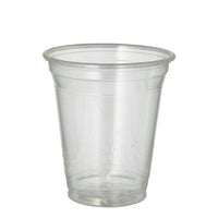 Le PAPSTAR Gobelets pour boissons froides en PLA « pure », transparents (Ø 9,5 cm, 70 pièces) de PAPSTAR La GmbH est biodégradable, avec un bord légèrement évasé et des repères de mesure, le tout sur fond blanc.