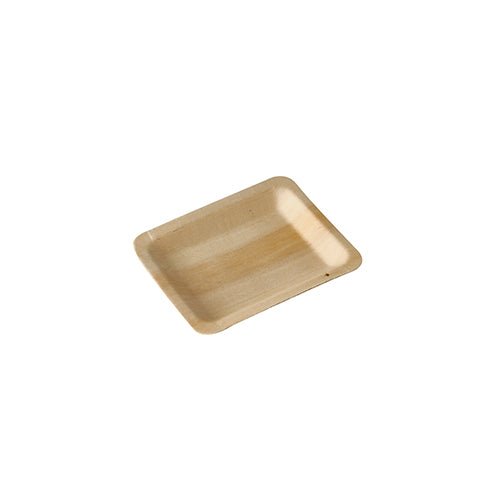 Ein kleiner, rechteckiger PAPSTAR 50 Fingerfood-Teller aus Holz „pure“ von PAPSTAR GmbH, flach mit abgerundeten Ecken aus umweltfreundlichem Material, auf hellem Hintergrund schräg betrachtet.