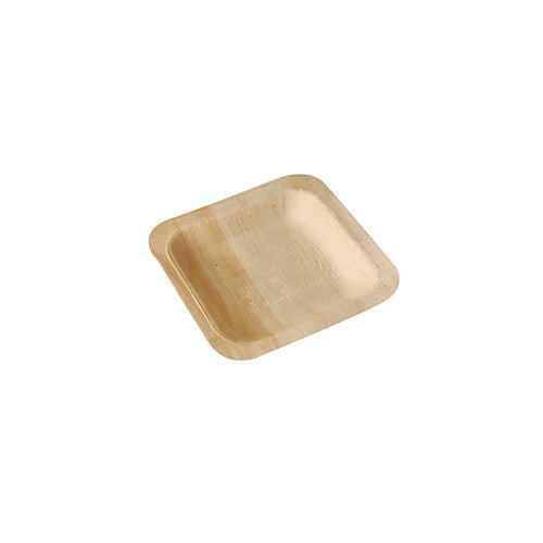 Der PAPSTAR 50 Fingerfood-Teller aus Holz „pure“ von PAPSTAR GmbH, klein, quadratisch und flach, aus umweltfreundlichen Materialien, präsentiert sich auf schlichtem weißen Hintergrund.
