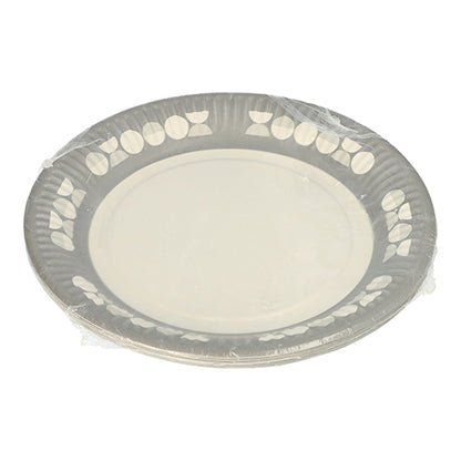 Una pila di PAPSTAR 10 piatti, cartone rotondo Ø 23 cm, della PAPSTAR GmbH, confezionati in pellicola trasparente. Ogni piatto usa e getta è decorato con un bordo discreto di foglie e punti – ideale per feste ed eventi.