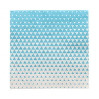 Un paquet de 20 serviettes à trois épaisseurs (25 cm x 25 cm, plié en quatre) de la PAPSTAR SARL avec un petit dégradé triangulaire bleu et blanc – plus dense en haut, plus fin en bas.