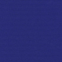 Eine Nahaufnahme des strukturierten blauen Stoffes, ähnlich der glatten, gleichmäßigen dunkelblauen Oberfläche der PAPSTAR 50 Servietten "ROYAL Collection" 1/4-Falz 40 x 40 cm der PAPSTAR GmbH, ohne sichtbare Markierungen oder Muster.