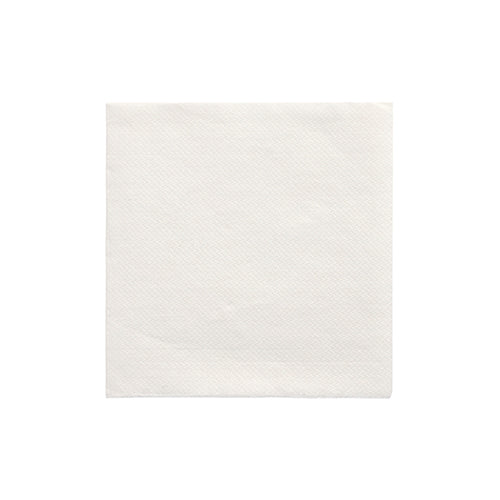Eine PAPSTAR Servietten 1/4-Falz Serviette (24x24 cm, weiß, "DAILY Collection", 20 Stück) der PAPSTAR GmbH ist mittig auf weißem Grund, unbenutzt mit dezenter Textur und noch in Folie eingeschweißt für Frische.