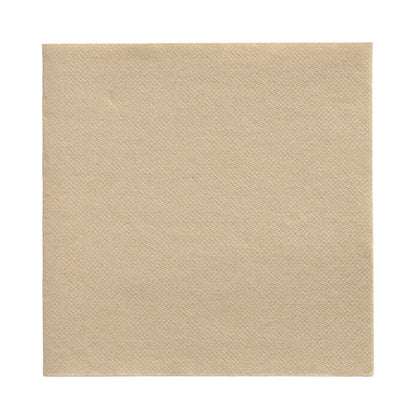 Die PAPSTAR 50 Servietten „DAILY Collection“ (1/4-Falz, 32x32 cm) von der PAPSTAR GmbH sind beige, quadratische Papierservietten mit dezenter Punktstruktur – perfekt für hochwertige Servietten und stilvolle Tischdekoration.