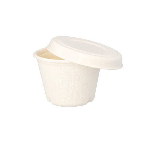 The PAPSTAR 50 bowls "pure" made from sustainable, biodegradable sugarcane are white, eco-friendly, and by the PAPSTAR GmbH – ideal as a disposable solution.