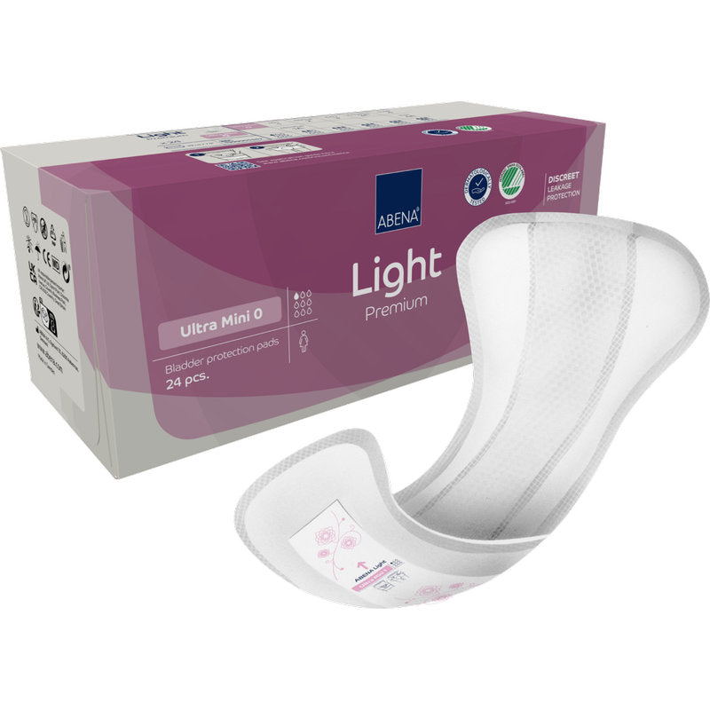 Eine Packung ABENA Light Ultra Mini 0, Premium (24 Stück) der Abena Re-Seller GmbH wird neben einem einzelnen gebogenen Pad präsentiert, mit Produktangaben und Zertifizierungssymbolen auf der Verpackung.