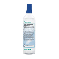 Une bouteille B. Braun La solution de rinçage des plaies Prontosan® dotée d'un bouchon bleu est munie d'une étiquette blanche comportant un texte multilingue qui contient des informations sur le produit et des consignes relatives à la cicatrisation des plaies. Le logo de la B. Braun La mention « Deutschland GmbH & Co. KG » est clairement visible au bas de l'étiquette et inspire confiance quant aux capacités du produit en matière de gestion du biofilm.