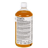 Una bottiglia trasparente da 1 litro di Kiehl OrangePro, prodotto per la rimozione di resina, catrame e macchie della Johannes Kiehl KG, contenente un liquido di colore arancione. Sono raffigurati l’etichetta multilingue e il codice a barre; la bottiglia è dotata di un tappo a vite.