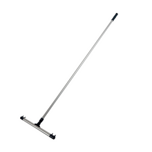 Der Kiehl Wischwiesel zum Auftragen von Holzöl, ohne Bezug, 40 cm von Johannes Kiehl KG ist ideal für große Holzflächen. Gezeigt wird 1 Stück mit langem Griff und flachem Gummiblatt vor weißem Hintergrund.