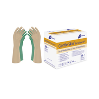 A pair of green Meditrade Gentle Skin® Securitex OP® gloves stands upright next to the packaging box, which bears the words “Meditrade GmbH” in blue and yellow and product details in several languages.