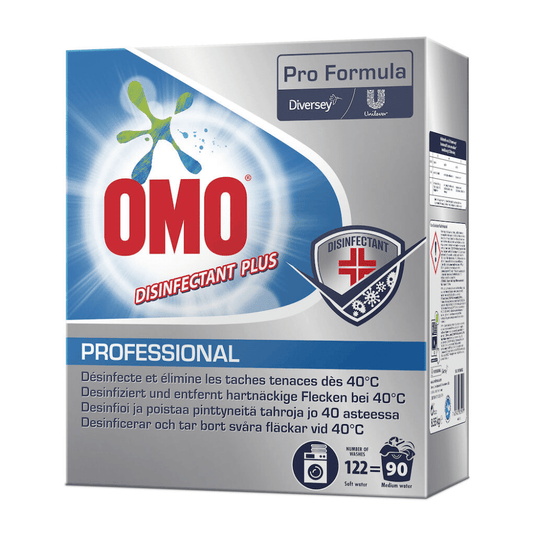 Le produit exposé est un emballage d'Omo Professional Disinfectant Plus, lessive désinfectante (8 550 g), commercialisé par Diversey Deutschland GmbH & Co. OHG. L'emballage met en avant l'efficacité du produit pour éliminer les taches tenaces à 40 °C et comporte les logos d'Unilever et de Diversey, ainsi que le mode d'emploi.