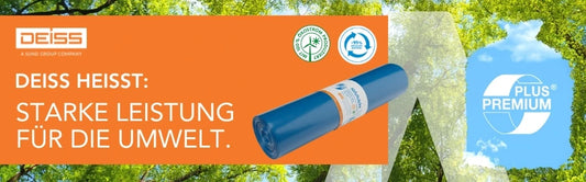 Werbebanner von DEISS: Blaue Müllsackrolle vor grünem Waldhintergrund. Text: ‚DEISS heißt: starke Leistung für die Umwelt.‘ Daneben Umwelt- und Qualitätslogos sowie das Label ‚Plus Premium‘.