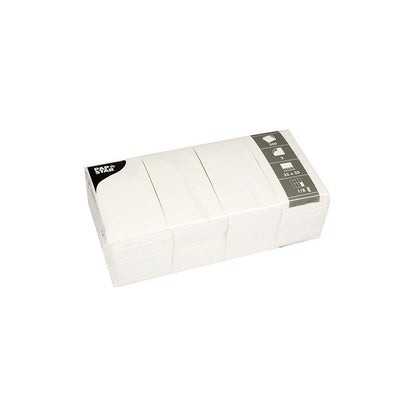 Un paquet de 250 serviettes blanches à 2 plis PAPSTAR (33x33 cm, pliées en 1/8) de la société PAPSTAR GmbH, emballé dans un plastique transparent avec une étiquette gris-blanc en haut à droite.