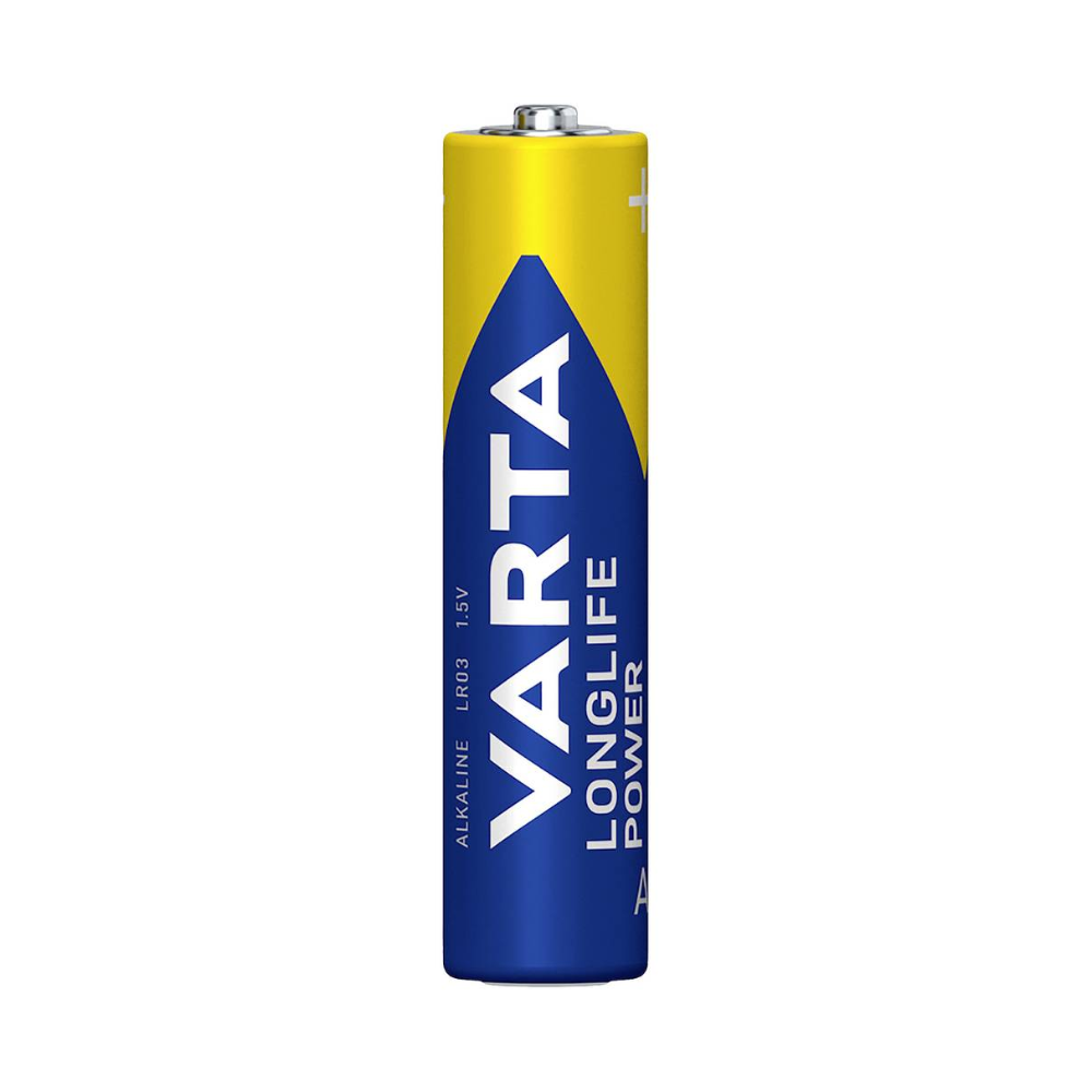 Una singola batteria Varta Longlife Power Micro AAA. La batteria è prevalentemente blu con un grande triangolo blu e accenti gialli, oltre al logo del marchio e ai dettagli del tipo della Varta AG.