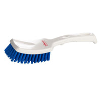 La spazzola con manico corto blu Vileda Professional, prodotta da Vileda GmbH, è dotata di setole di alta qualità e di un pratico foro all’estremità del manico che ne facilita l’appensione.