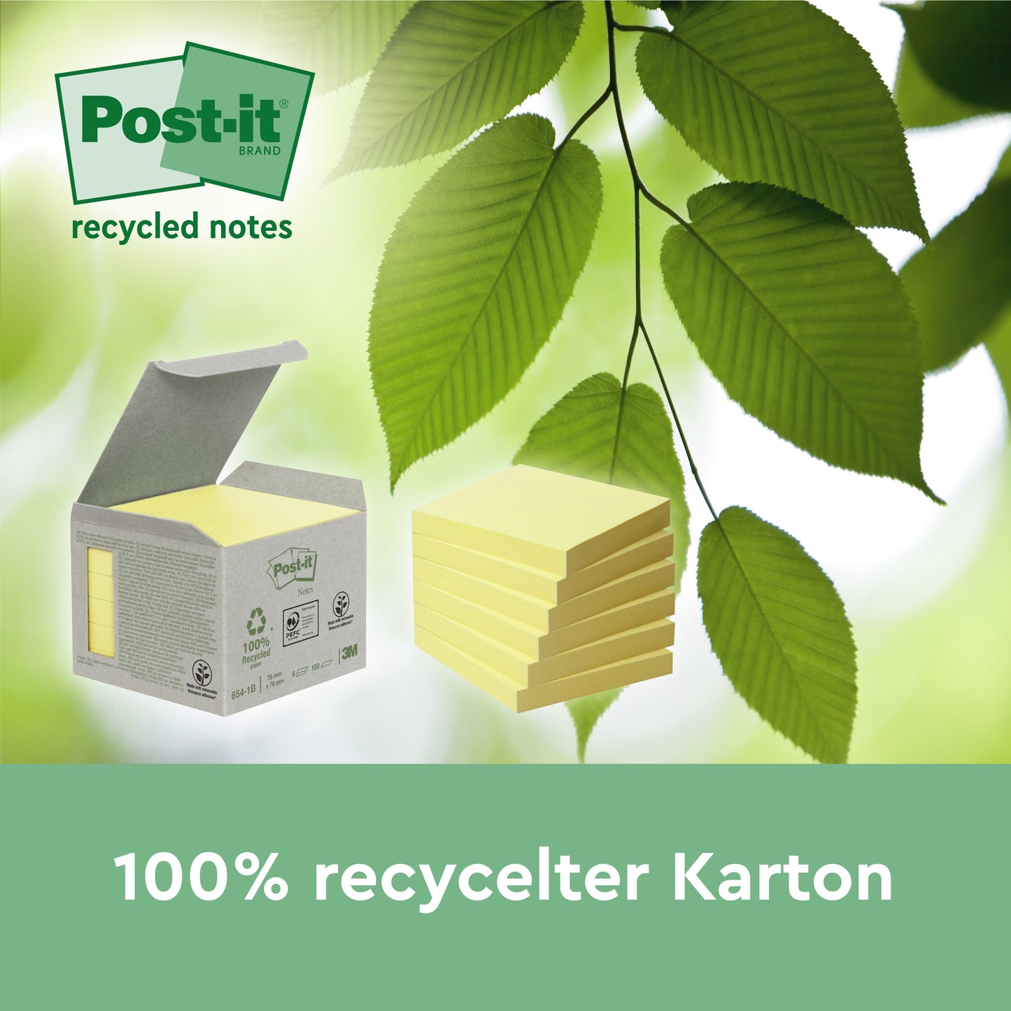 Eine Schachtel Post-it® Recycling Notes (76 x 127 mm, 100 Blatt/Block, 100% PEFC) der 3M Deutschland GmbH steht neben grünen Blättern. Der Text zeigt "100% recycelter Karton" und "recycled notes" mit dem Post-it Logo.