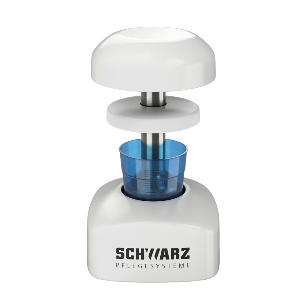 Ein weißes Küchengerät in zylindrischem Design der Helmut Schwarz GmbH eignet sich perfekt zur hygienischen Zerkleinerung. Es verfügt über einen abnehmbaren Deckel und einen transparenten blauen Behälter mit Messmarkierungen, ideal für den Einsatz als melipul Tabletten-Mörser PROFI.